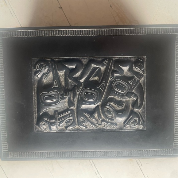 BOMA Canada Indigenous Art Desk Box - Picture 3 of 11